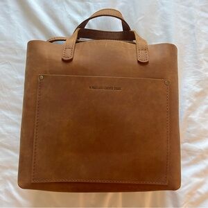 Portland Leather Dakota Medium Crossbody Tote